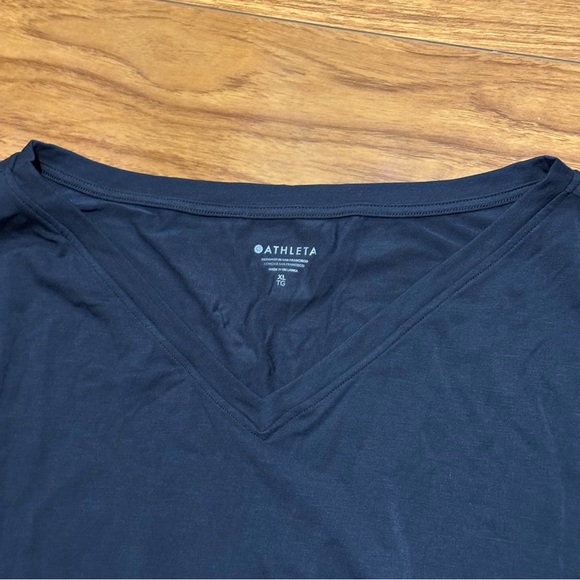 Athleta Black V-Neck With Ease Bubble Hem Top Long Sleeve Top | NEW XL - Picture 6 of 7